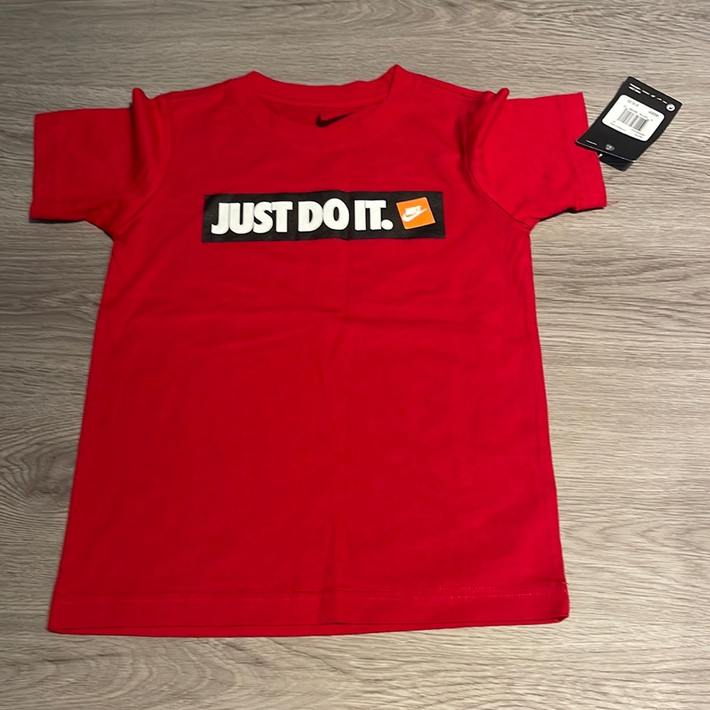NWT Nike sweatpants-T-shirt - Picture 2 of 4